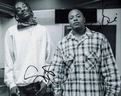 Autographed item – Dr Dre & Snoop Dogg – Dr Dre and Snoop Dogg signed photograph