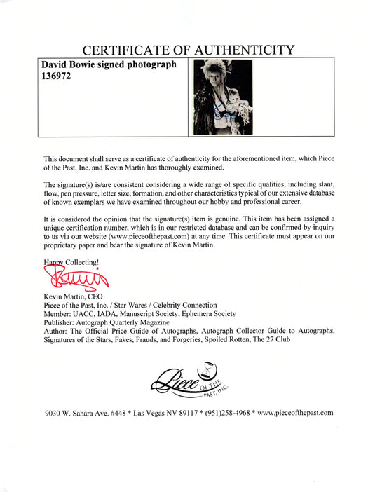 Certificate of authenticity – David Bowie – David Bowie signed photograph