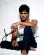 Autographed item – Enrique Iglesias – Enrique Iglesias signed photograph