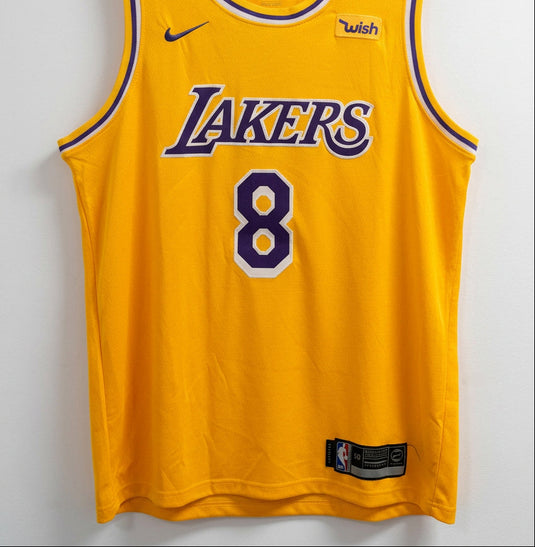 Autographed item – Kobe Bryant – Los Angeles Lakers #8 Nike Swingman signed gold jersey