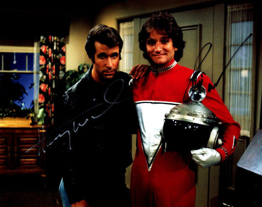 Autographed item – Robin Williams & Henry Winkler – 8 × 10 autographed signed photo